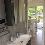 Hausboot Kht 2 Lacet Mit Elektrokamin Im Salon- 1 Schlafraum- Kueche- Duschbad M By Interhome * Wilhelmshaven