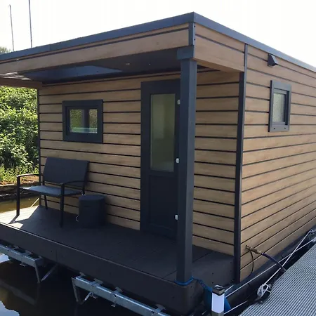 Hausboot Kht 2 Lacet Mit Elektrokamin Im Salon- 1 Schlafraum- Kueche- Duschbad M By Interhome Ferienhaus Wilhelmshaven
