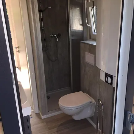 Prázdninový dům Hausboot Kht 2 Lacet Mit Elektrokamin Im Salon- 1 Schlafraum- Kueche- Duschbad M By Interhome *